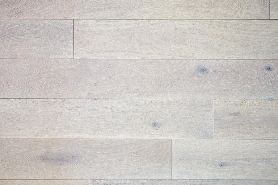 Galleria Professional Engineered European Rustic Oak Flooring 14mm x 190mm Winter Dawn Lacquered - Image 4