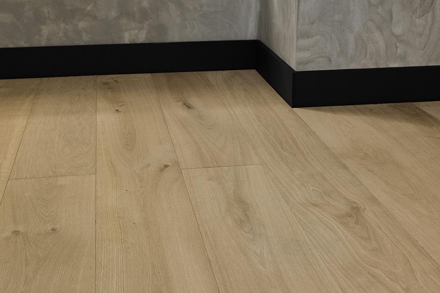 Galleria Professional Engineered Rustic Oak Flooring 20mm x 190mm Natural Unfinished - Image 6