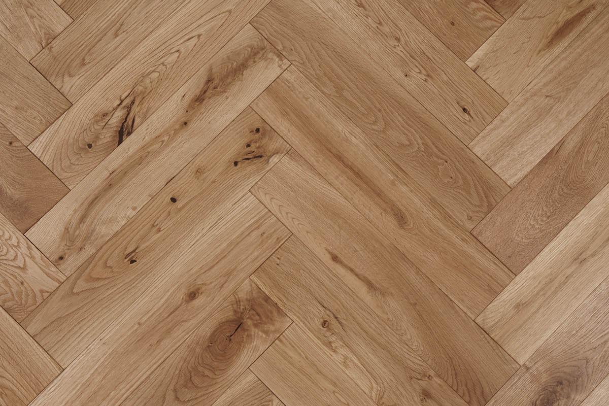 Galleria Professional Solid European Rustic Oak Herringbone Flooring 18mm x 90mm Natural Brushed & Oiled - Image 4
